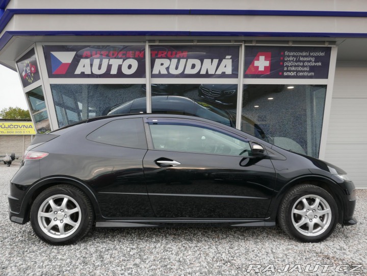 Honda Civic 1,4i-VTEC 73kW REZERVACE 2009