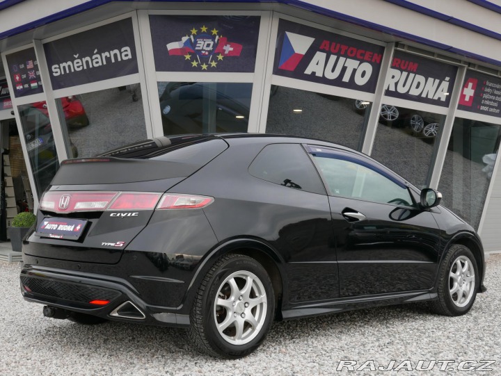 Honda Civic 1,4i-VTEC 73kW REZERVACE 2009