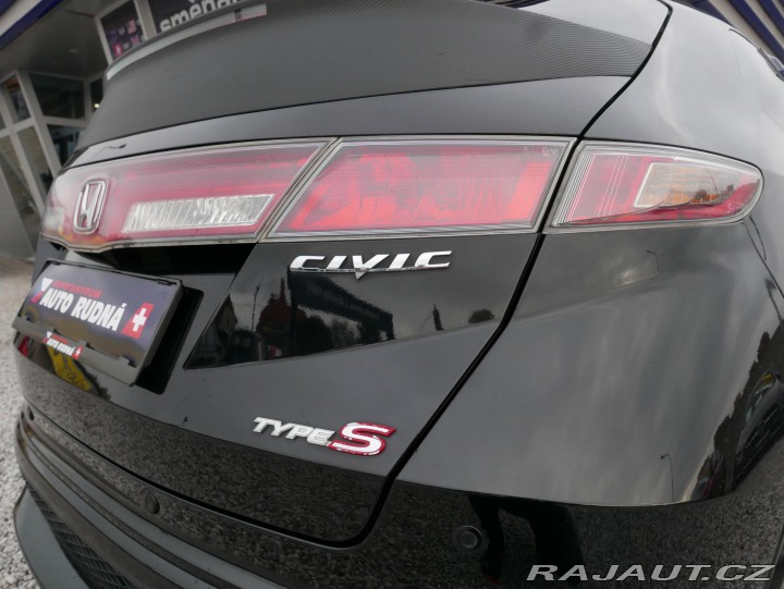 Honda Civic 1,4i-VTEC 73kW REZERVACE 2009