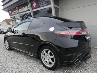 Honda Civic 1,4i-VTEC 73kW 2009