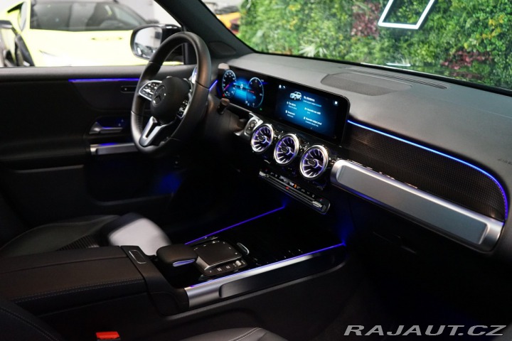 Mercedes-Benz EQB 300*4M*PANO*CAMERA*CZ*LED 2024
