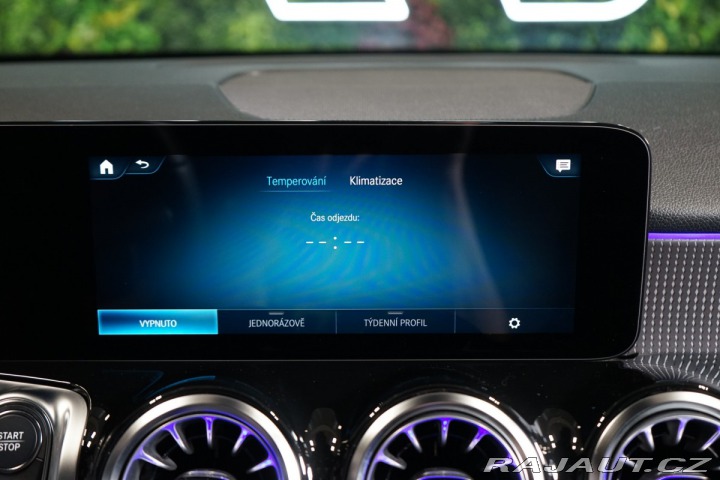 Mercedes-Benz EQB 300*4M*PANO*CAMERA*CZ*LED 2024