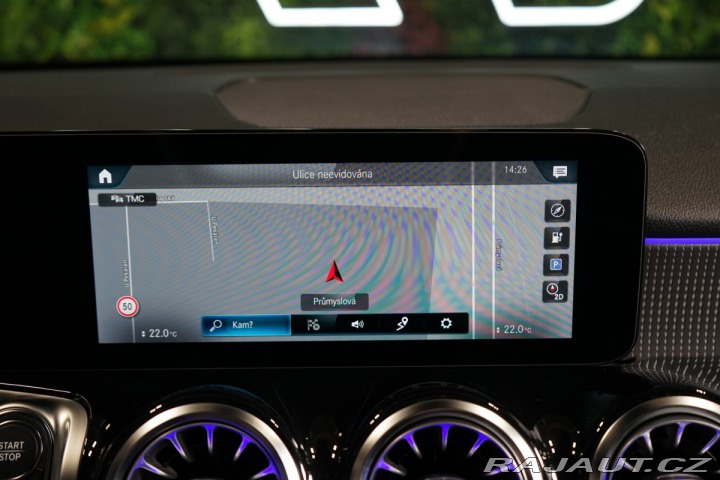 Mercedes-Benz EQB 300*4M*PANO*CAMERA*CZ*LED 2024