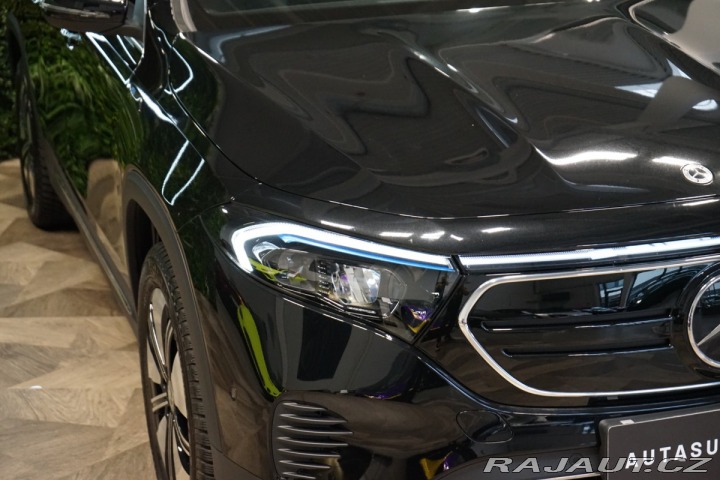 Mercedes-Benz EQB 300*4M*PANO*CAMERA*CZ*LED 2024