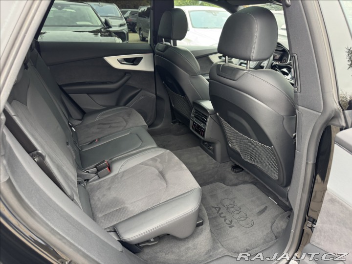 Audi Q8 50 TDI S-line Nez.top 2025