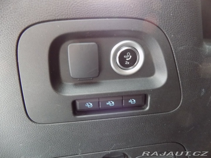 Ford S-MAX 2.0TDCi/NAVI/7.Míst/LED/ 2021