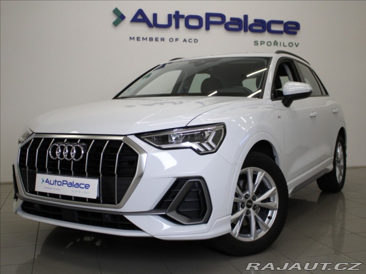 Audi Q3 2,0 TDi AT S-Line BEZKLÍČ 2023
