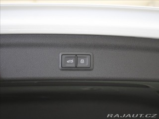 Audi Q3 2,0 TDi AT S-Line BEZKLÍČ 2023