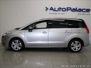 Peugeot 5008 1,6 THP 115kW AT Pano. 76 2012