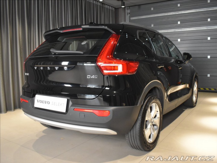 Volvo XC40 2,0 D4 AWD Momentum pro B 2019