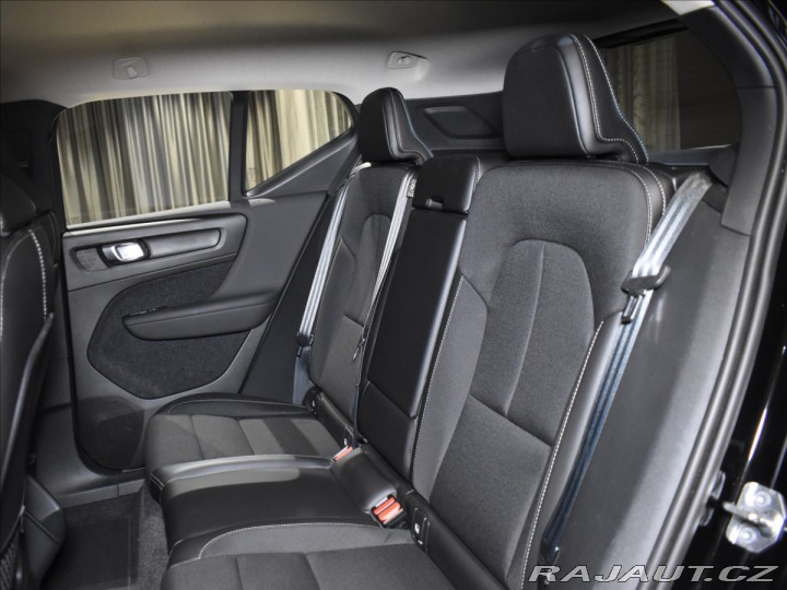 Volvo XC40 2,0 D4 AWD Momentum pro B 2019