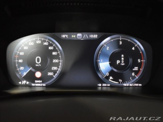 Volvo XC40 2,0 D4 AWD Momentum pro B 2019