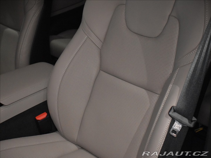 Volvo XC90 2,0 T8 Ultra Bright 2025