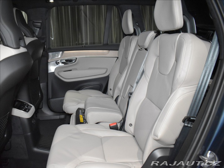 Volvo XC90 2,0 T8 Ultra Bright 2025
