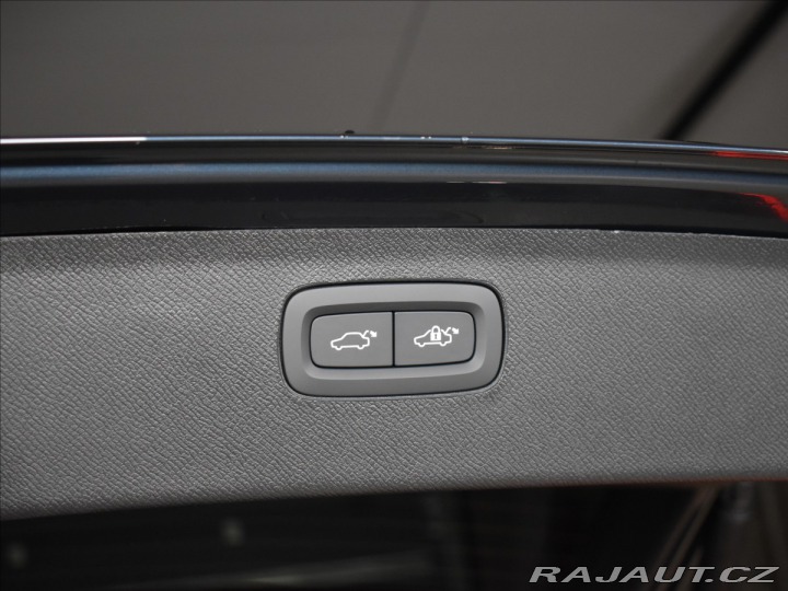 Volvo XC90 2,0 T8 Ultra Bright 2025