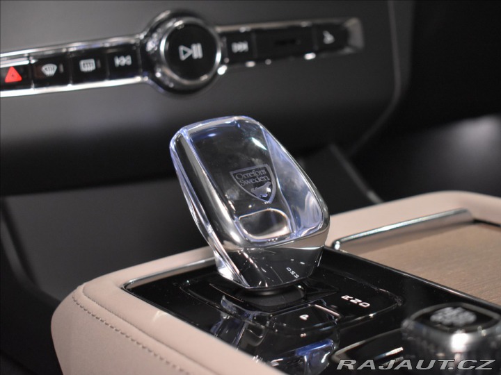 Volvo XC90 2,0 T8 Ultra Bright 2025