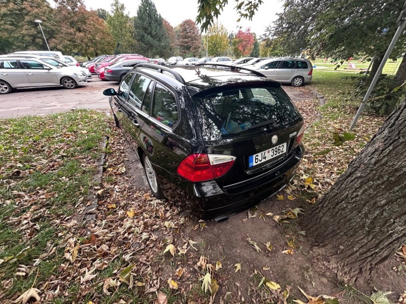 BMW 3 i 105 kW rok 2008 E91