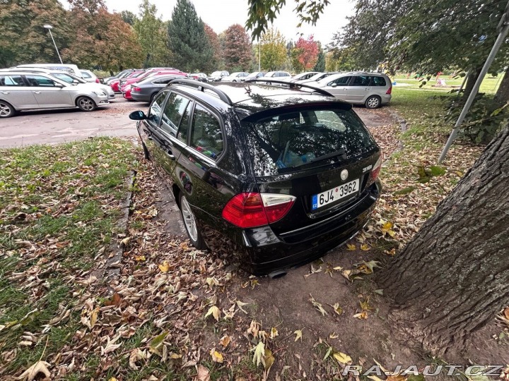 BMW 3 i 105 kW rok 2008 E91 2008