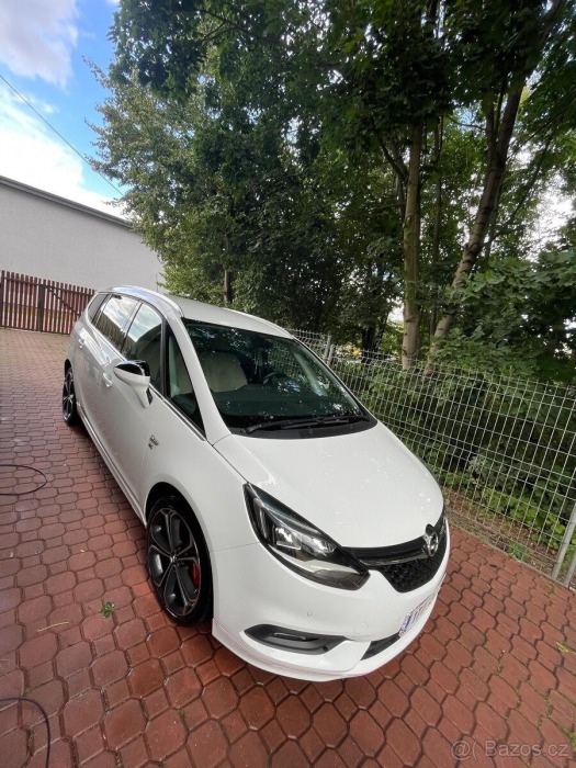 Opel Zafira 1,4   7 míst, Benzín/LPG