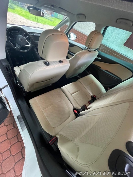 Opel Zafira 1,4 7 míst, Benzín/LPG 2017