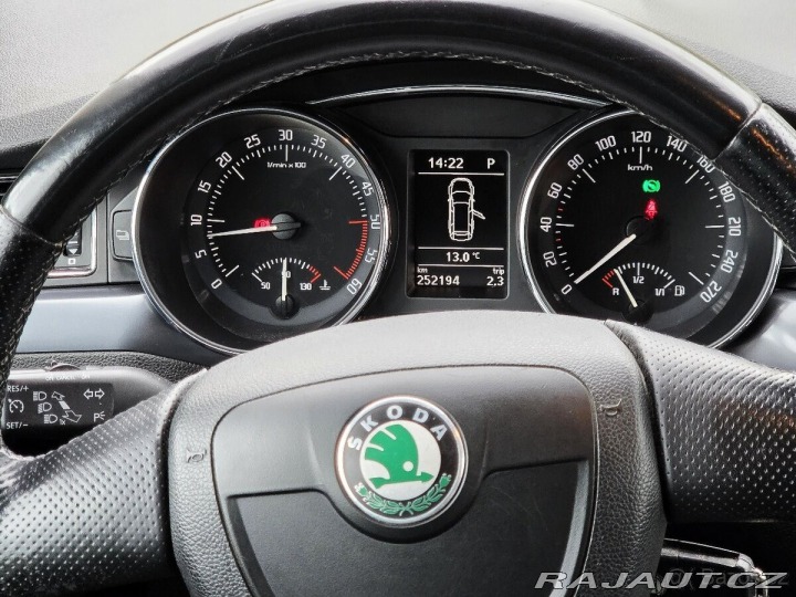 Škoda Superb 2,0 TDi 103kW DSG, 2012 2012