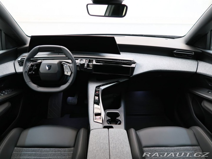 Peugeot 5008 1.2HYBRID,CZ,ALLURE,e-DCS 2025