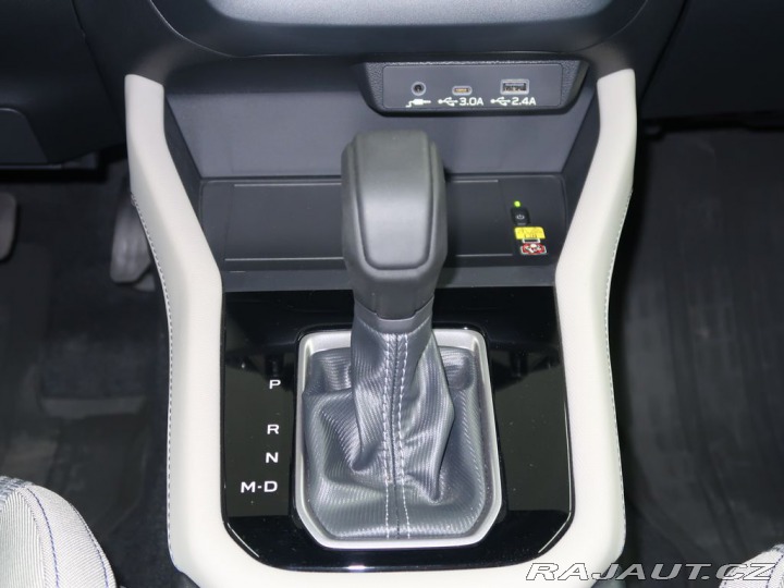 Subaru Forester 4x4 AWD COMFORT. Služební 2025