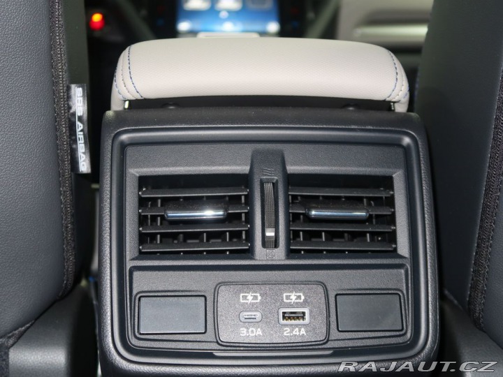 Subaru Forester 4x4 AWD COMFORT. Služební 2025