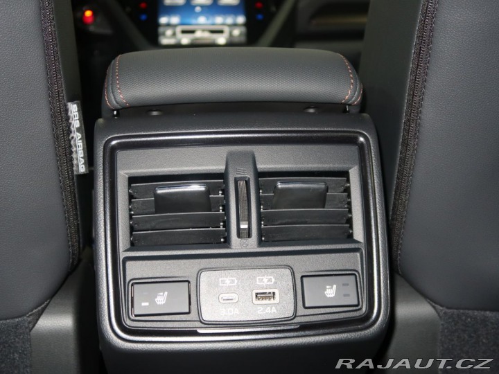 Subaru Forester TOURING  4X4. REZERVACE. 2025