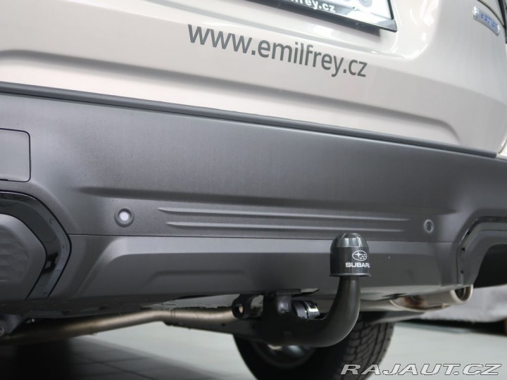 Subaru Forester TOURING  4X4. REZERVACE. 2025