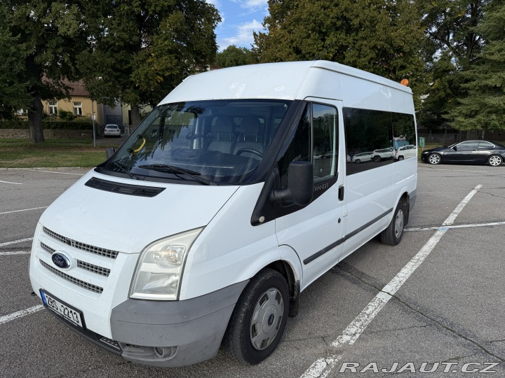 Ford Transit Bus - 9 míst 2013