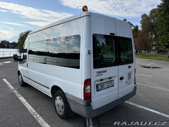 Ford Transit Bus - 9 míst 2013
