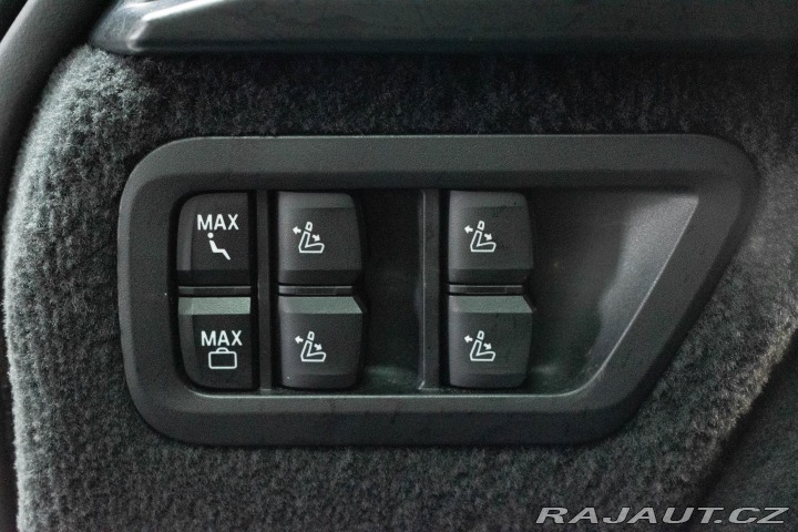 BMW X7 xD 40d ///M*TAŽNÉ*7.MÍST* 2022