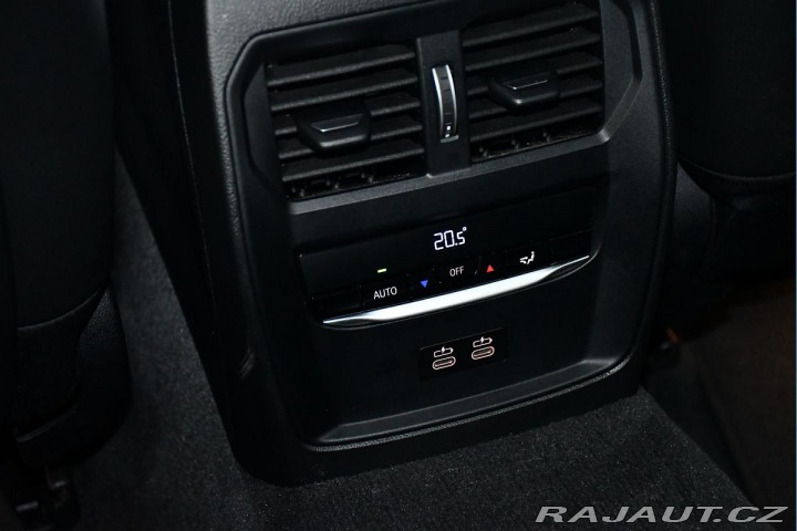 BMW 3 320d xD MSPORT PANO REZER 2023