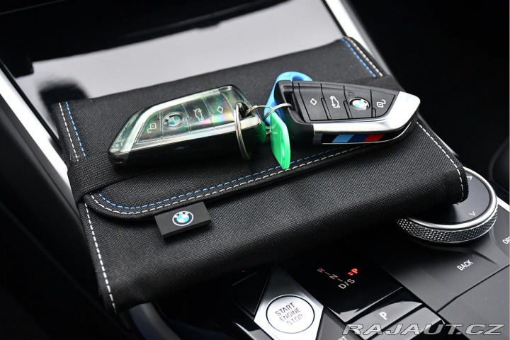 BMW 3 320d xD MSPORT PANO NTOP 2023