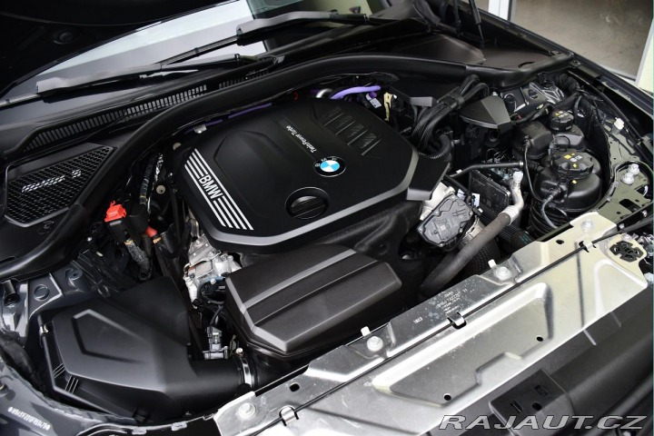 BMW 3 320d xD MSPORT PANO REZER 2023