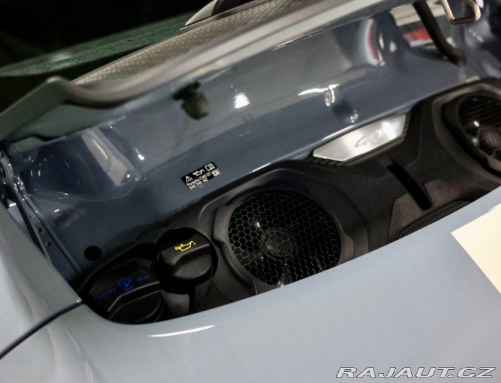 Porsche 911 992 GT3 Touring | Arctic 2024