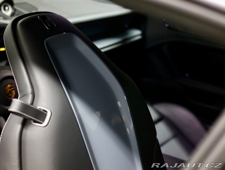 Porsche 911 992 GT3 Touring | Arctic 2024