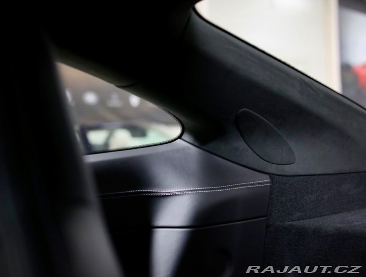 Porsche 911 992 GT3 Touring | Arctic 2024