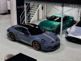 Porsche 911 992 GT3 Touring | Arctic 2024