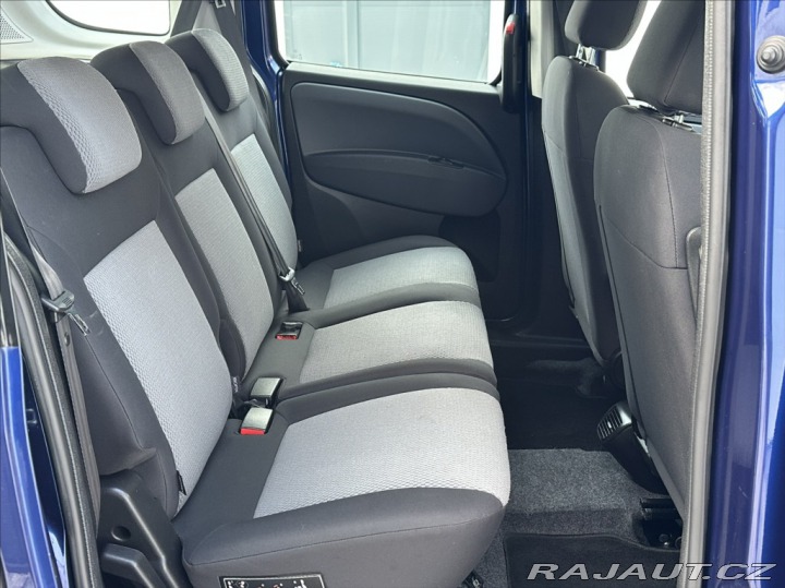 Fiat Dobló 1,6 MJT 105PS Emotion Pa 2012