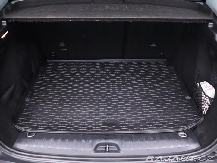 Peugeot 2008 1,2 PT 61kW CZ Klima Pano 2019