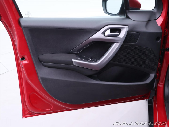 Peugeot 2008 1,2 PT 61kW CZ Klima Pano 2019