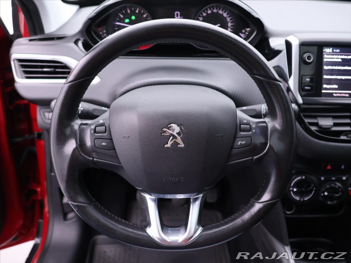 Peugeot 2008 1,2 PT 61kW CZ Klima Pano 2019