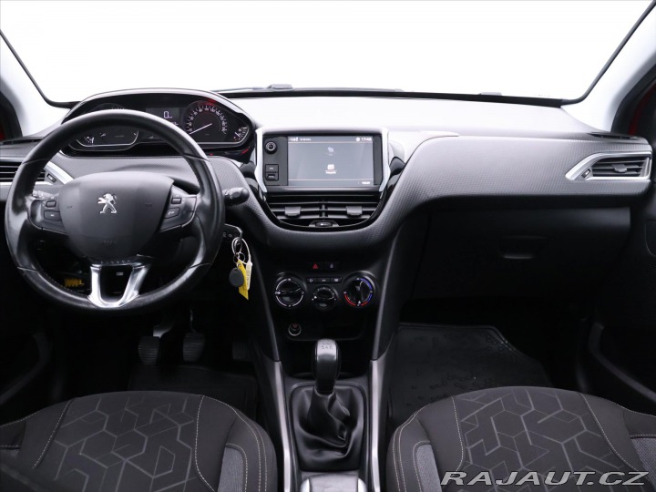 Peugeot 2008 1,2 PT 61kW CZ Klima Pano 2019