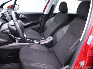 Peugeot 2008 1,2 PT 61kW CZ Klima Pano 2019