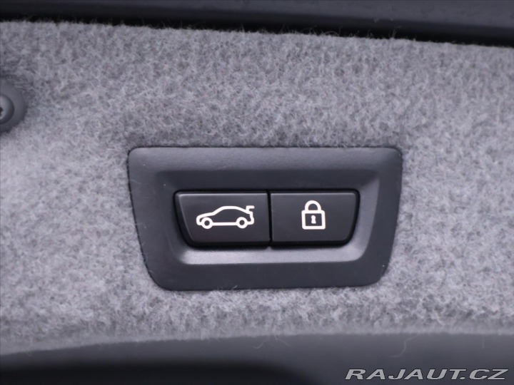 BMW 7 4,4 750 Li xDrive 300kW 2012