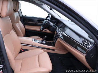 BMW 7 4,4 750 Li xDrive 300kW 2012