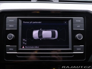 Volkswagen Passat 1,5 TSI 110kW DSG Busines 2022