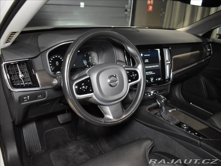 Volvo V90 D5 CC PRO Ventilace,Pano, 2020